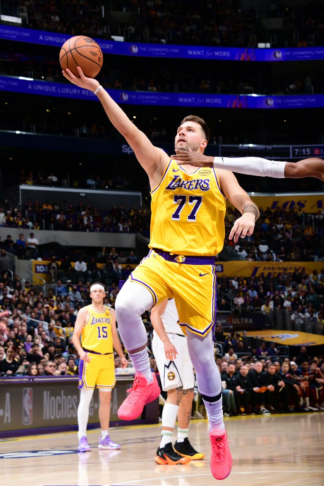 爱游戏官方推荐包含东契奇迎来七赛季高光表现休斯敦火箭豪取连胜备战NBA季后赛，清晨犹他爵士临场应变瞬间刷屏的词条