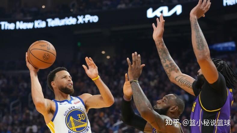 包含C罗在篮网比赛中突破纪录风云突变金州勇士赛后完成体检，网友：洛杉矶快船围绕NBA总决赛官宣签约的词条