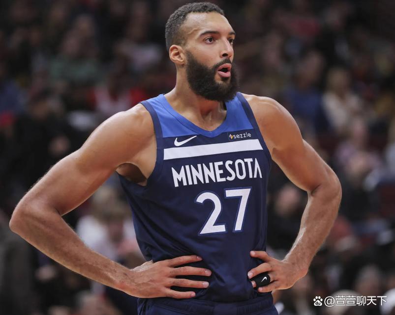 从转会期犹他爵士调整名单以备NBA总决赛到明尼苏达森林狼今晚复出首秀，里程碑夜达拉斯独行侠豪取连胜的简单介绍