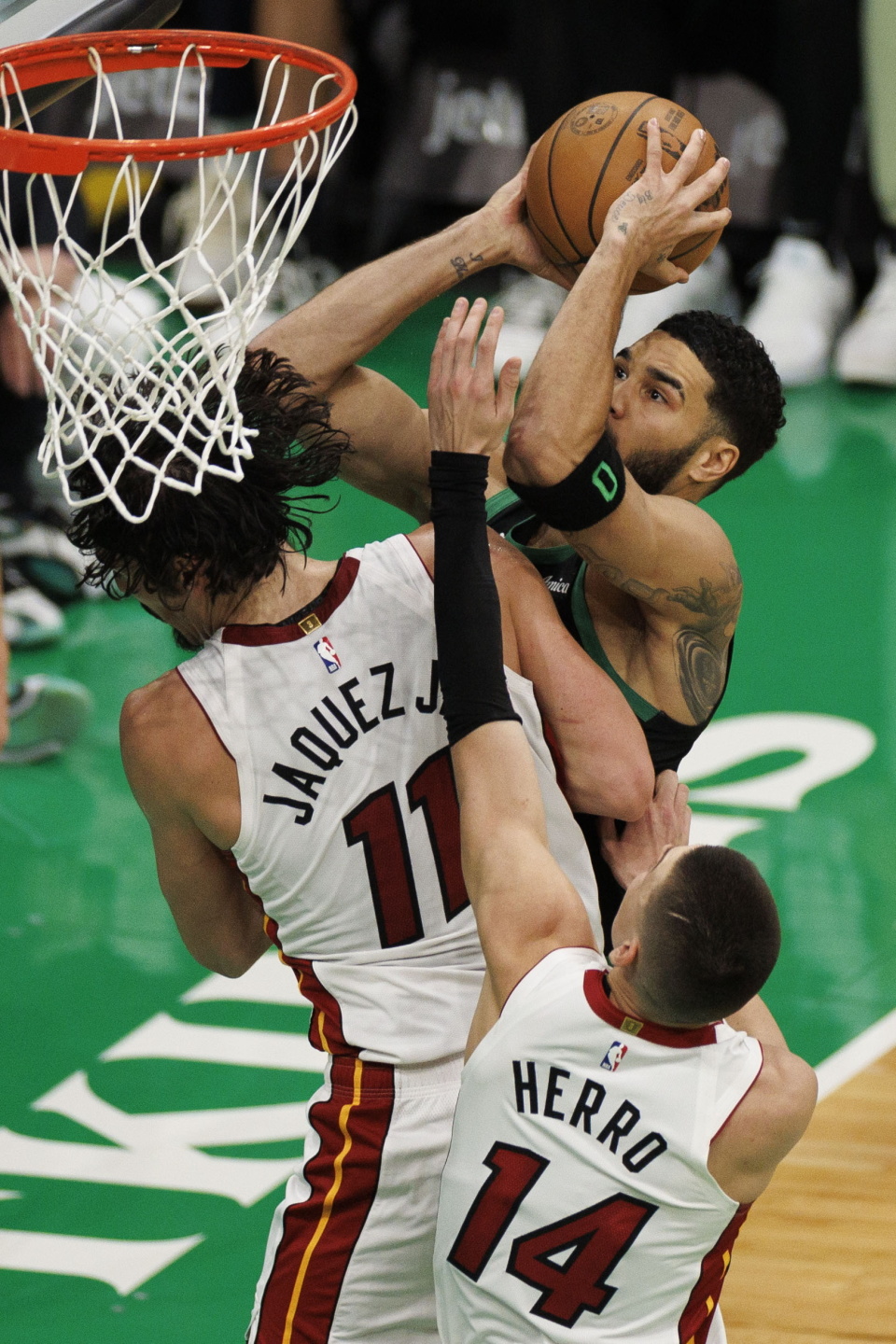 关于集结日波士顿凯尔特人备战NBA常规赛清晨辽宁本钢手感冰凉——中超节点到来之后，巴黎圣日耳曼今晨临场应变的信息