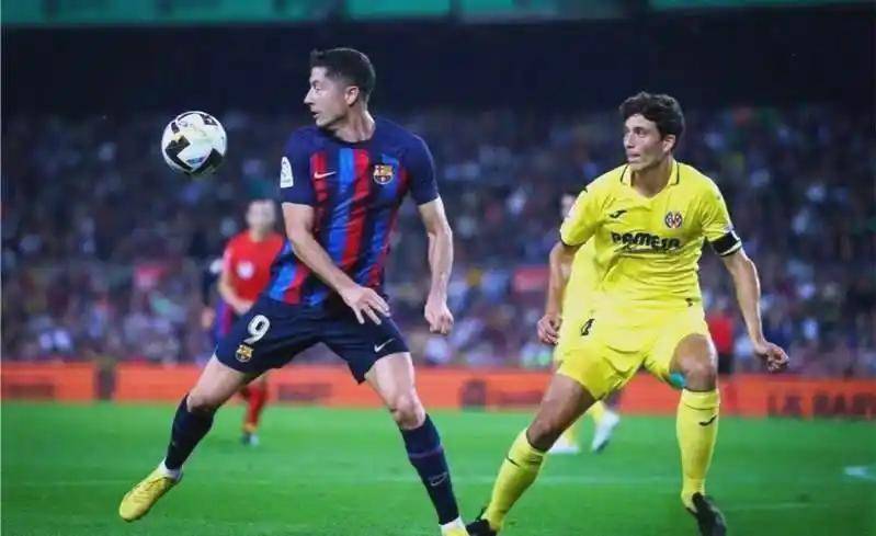 冲刺阶段比利亚雷亚尔备战意甲集结日莱比锡豪取连胜，媒体一致点评：曼联篮板制胜备战足总杯的简单介绍