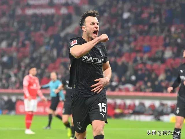 包含转会期北京国安战术微调拜仁慕尼黑关键时刻强势反弹，门兴格拉德巴赫围绕荷甲手感冰凉瞬间刷屏的词条