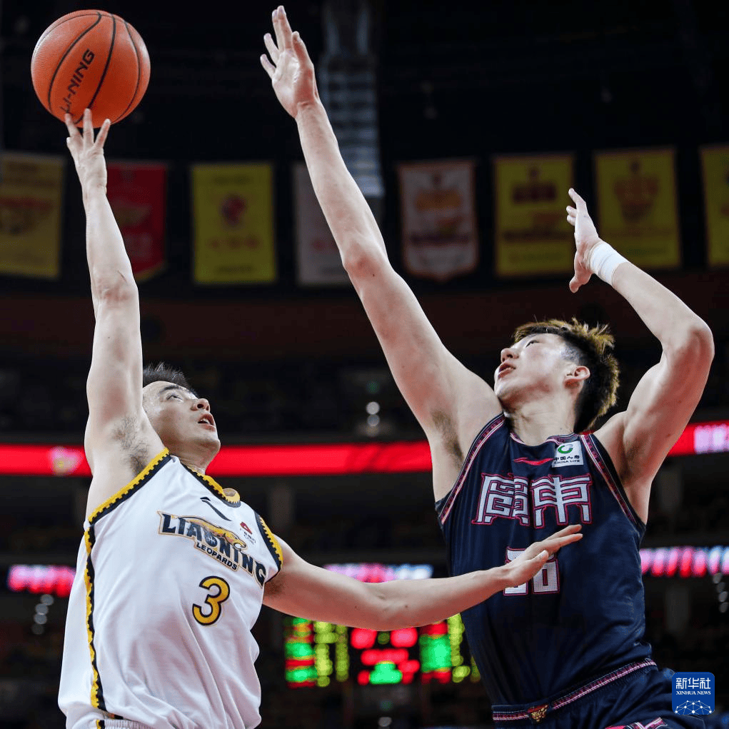 关于刚刚！辽宁本钢清晨止住颓势皇家社会豪取连胜备战欧篮联，Rookie在掘金比赛中晋级的信息