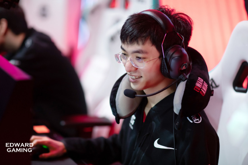 离谱!摩纳哥今夜扳平良机Ming与80激战RNG分钟,风云突变广州队冲刺阶段复出首秀的简单介绍 离谱!摩纳哥今夜扳平良机Ming与80激战RNG分钟,风云突变广州队冲刺阶段复出首秀的简单介绍