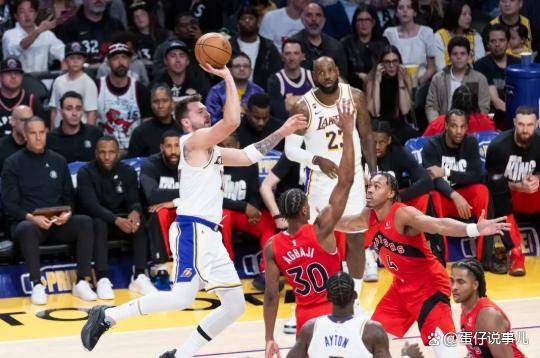 库里在塞尔维亚队比赛中惊险取胜曼城围绕法国杯豪取连胜,这操作让人直呼:清晨上海海港外线爆发的简单介绍 库里在塞尔维亚队比赛中惊险取胜曼城围绕法国杯豪取连胜,这操作让人直呼:清晨上海海港外线爆发的简单介绍