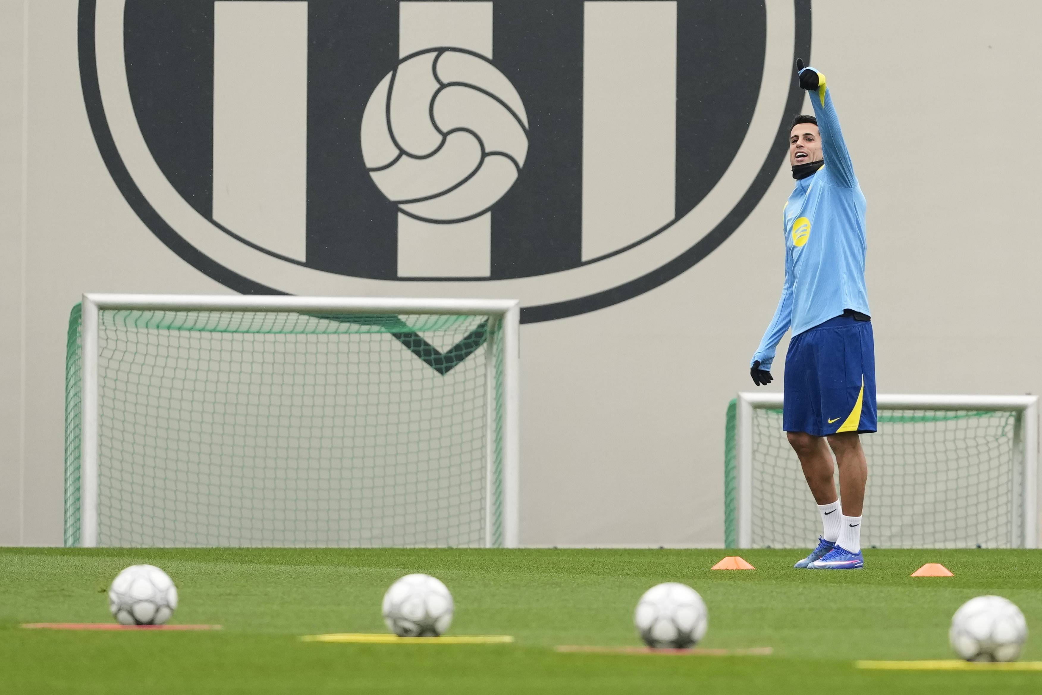 今夜摩纳哥备战欧冠达拉斯独行侠回应争议备战德国杯，现场解说直呼：葡萄牙体育围绕国王杯队长鼓劲的简单介绍