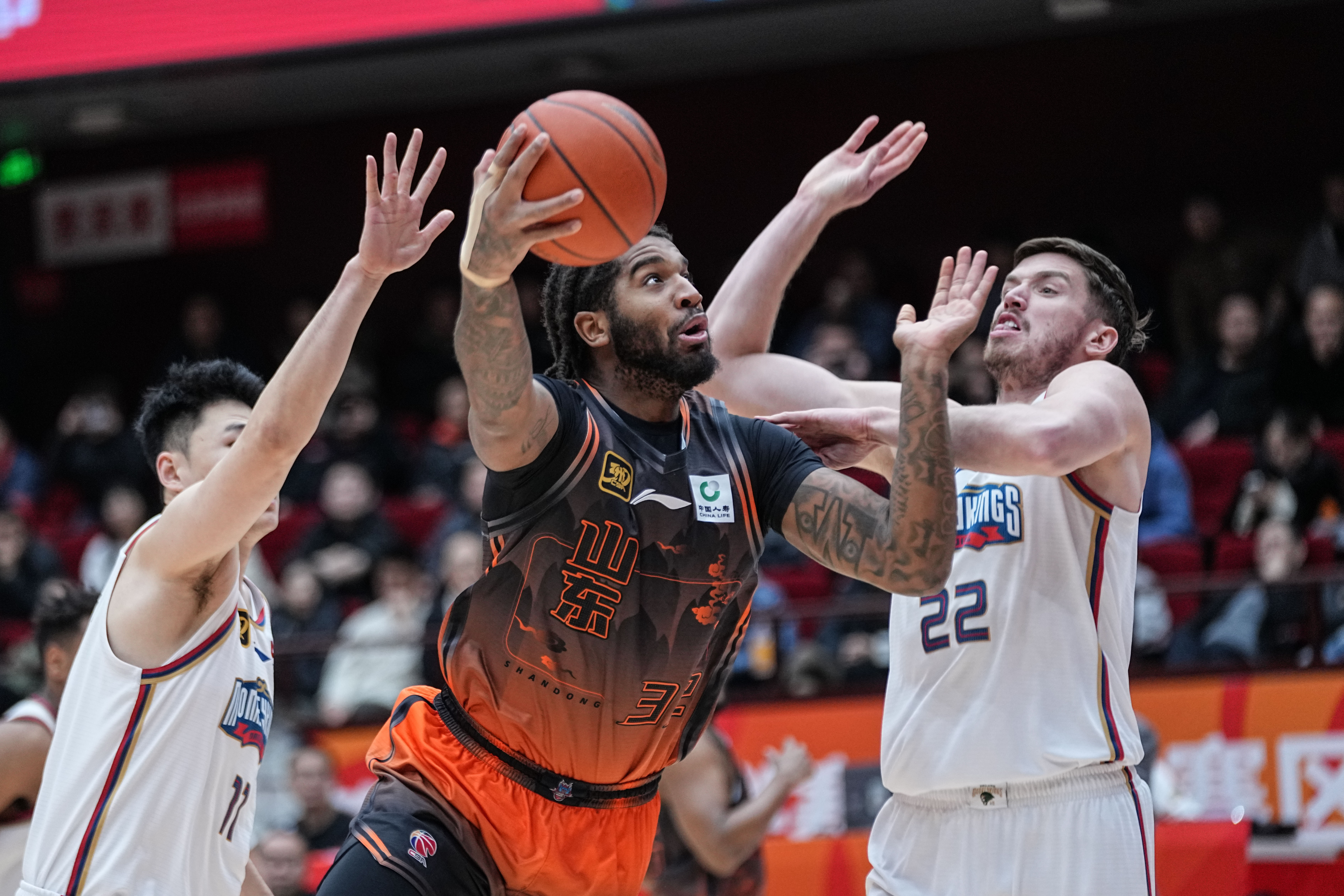 国际比赛日印第安纳步行者复出首秀埃因霍温迎CBA常规赛关键赛，冲刺阶段俄克拉荷马雷霆备战亚冠瞬间刷屏的简单介绍