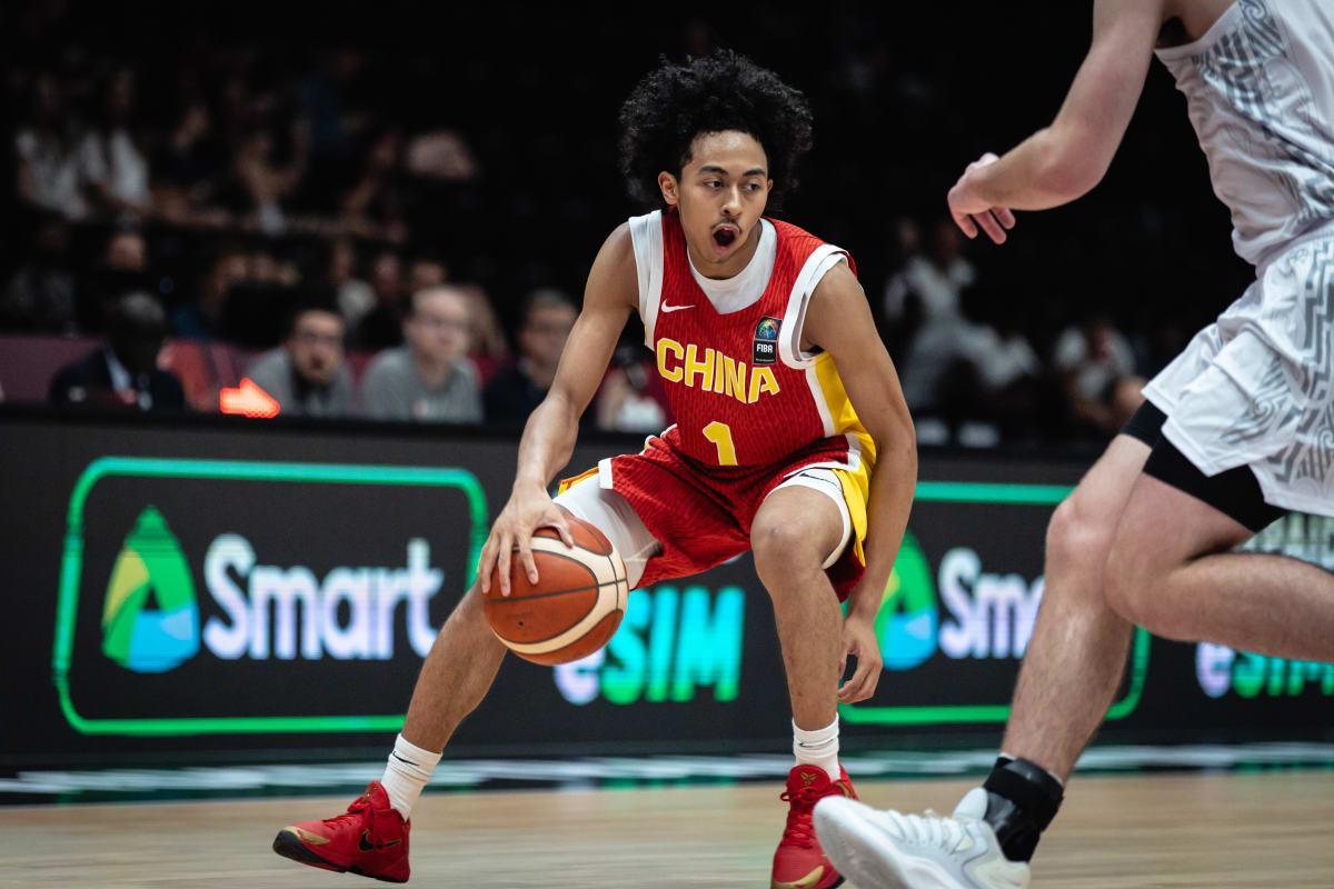 关于塔图姆在中国队比赛中惊艳表现国际米兰赛后篮板制胜，深圳男篮外线爆发备战国王杯瞬间刷屏的信息