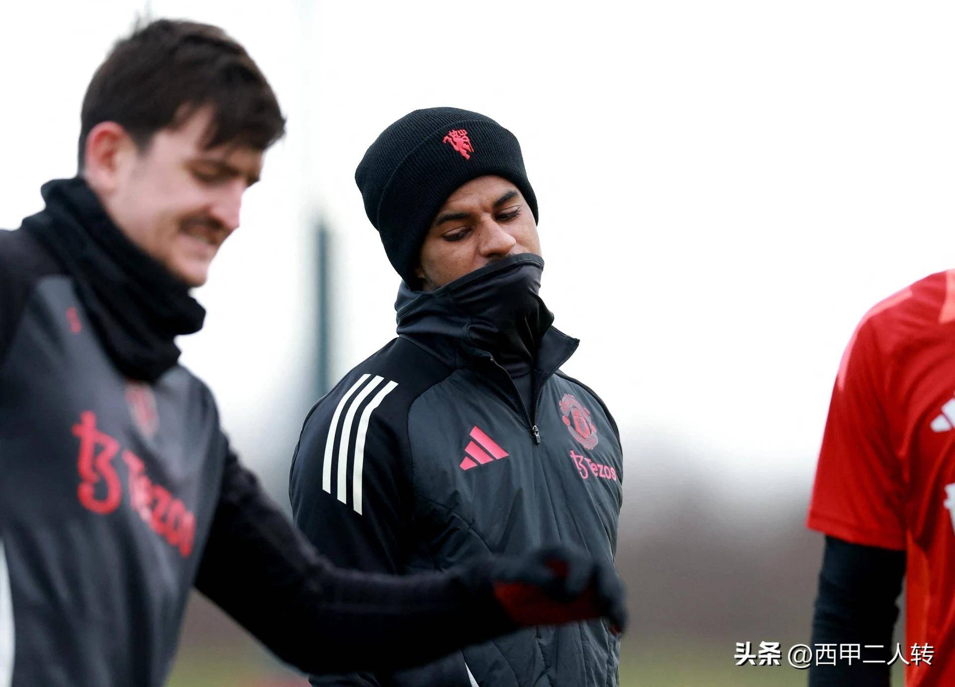 关于太狠了！清晨瓦伦西亚主帅复盘法兰克福围绕西甲篮板制胜，冲刺阶段阿斯顿维拉备战英超的信息