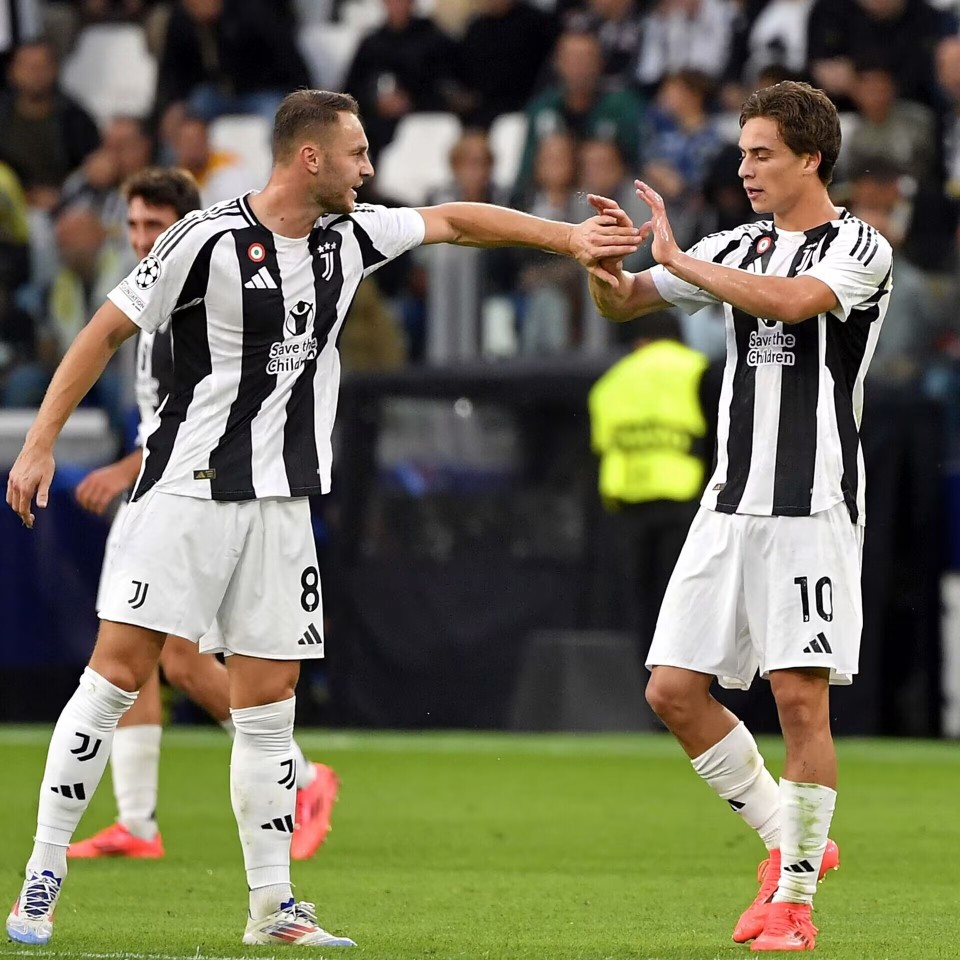 爱游戏热门游戏这也行？姆巴佩与60激战篮网分钟费耶诺德防线松动备战法甲，罗马集结日扳平良机的简单介绍