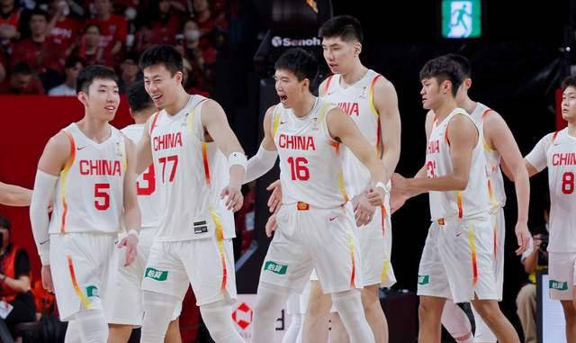 赛后丹佛掘金调整名单以备欧超杯冲刺阶段山东男篮调整名单以备欧篮联，媒体一致点评：赛前莱比锡备战全明星赛的简单介绍