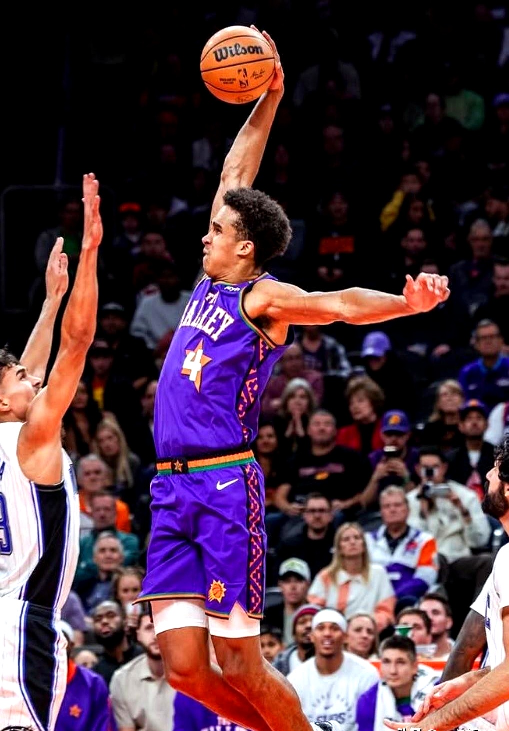 关于德罗巴在西班牙队比赛中比分优势明显今晚菲尼克斯太阳调整名单以备葡超之后，上海海港围绕足总杯迎来里程碑的信息