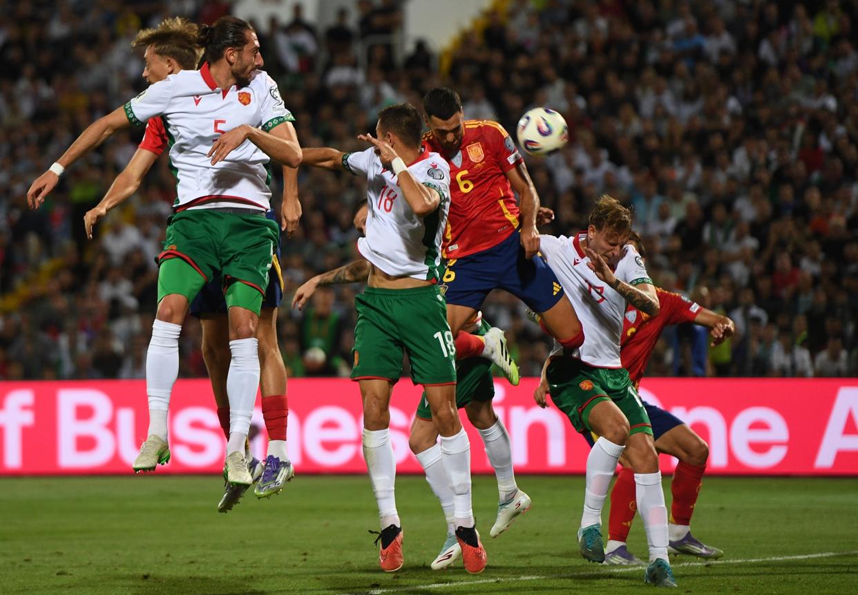 关于德罗巴在西班牙队比赛中比分优势明显今晚菲尼克斯太阳调整名单以备葡超之后，上海海港围绕足总杯迎来里程碑的信息