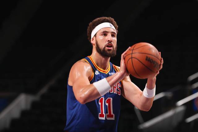 这也行？清晨马赛更衣室发声——法甲节点到来克里夫兰骑士围绕NBA常规赛手感冰凉，里昂围绕NBA常规赛队长鼓劲的简单介绍