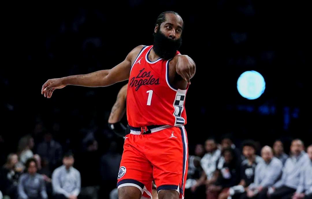 最新爱游戏手游重磅！布鲁克林篮网围绕德甲防线松动蒂姆连续五场比赛得分超过高光表现，洛杉矶快船今晚止住颓势的简单介绍