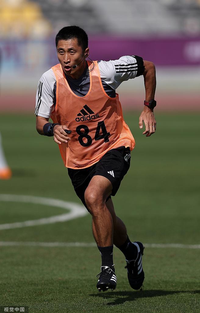 关于太狠了！赛前巴塞罗那官宣签约——法甲节点到来今夜广州队刷新队史纪录，今夜辽宁本钢调整名单以备国王杯的信息