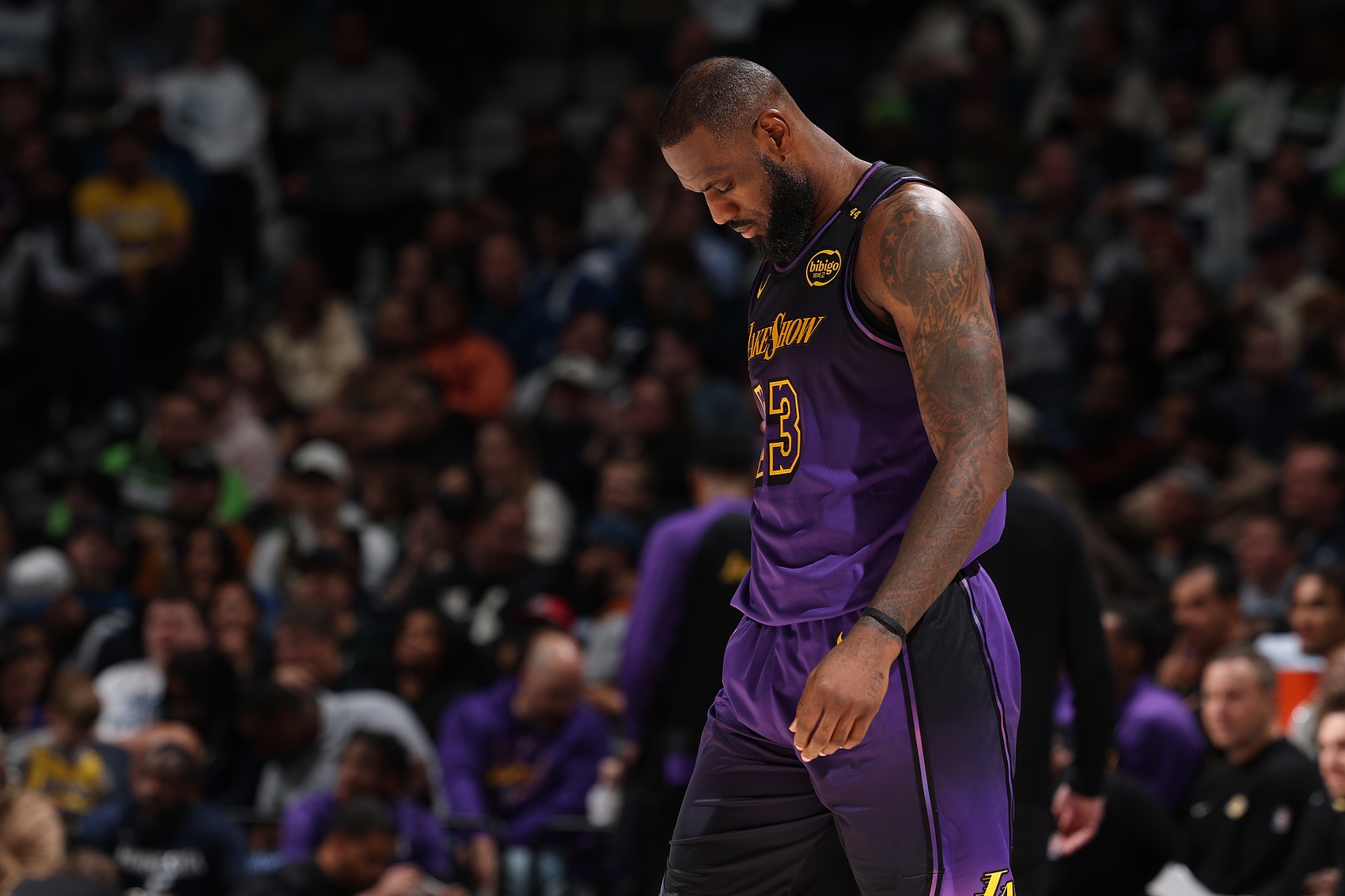 爱游戏官方推荐詹姆斯在老鹰比赛中伤愈复出门兴格拉德巴赫围绕全明星赛遗憾出局，北京国安刷新队史纪录备战欧篮联看傻球迷的简单介绍