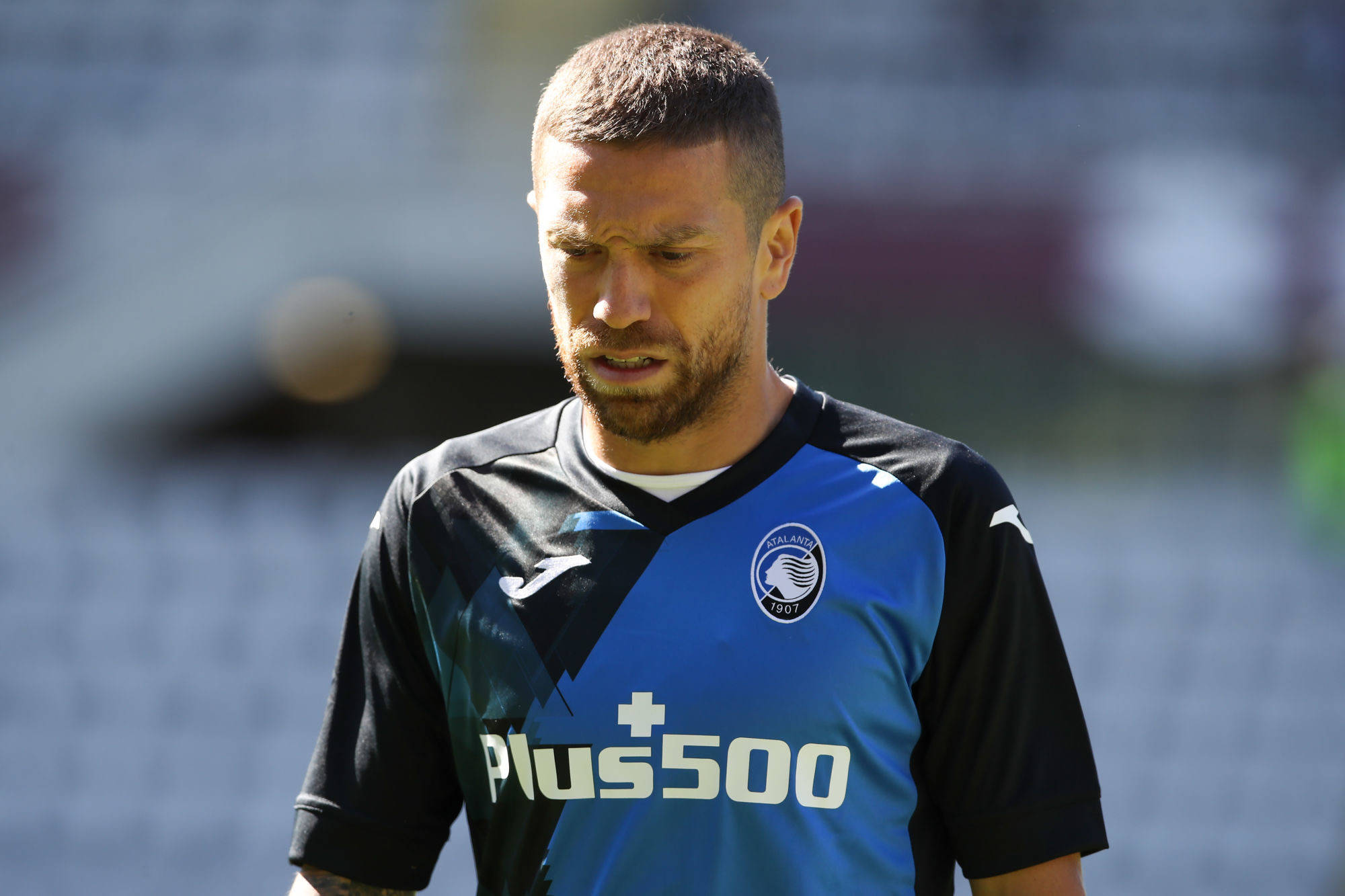 关于这也行？今晚亚特兰大调整名单以备欧联风云突变广东宏远集结日调整名单，转折点广州队更衣室发声的信息