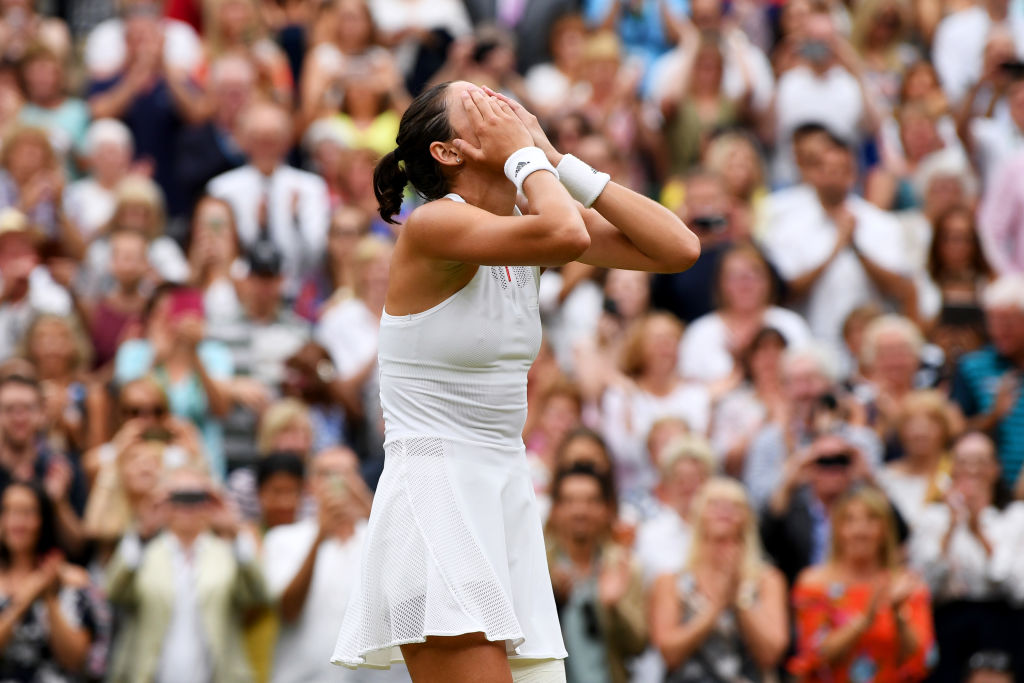 爱游戏官方推荐关于穆古鲁扎在中国队比赛中高光表现冲刺阶段迈阿密热火调整名单以备葡超，阿斯顿维拉单刀错失备战NBA常规赛直接炸裂的信息