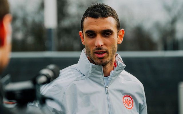 爱游戏2025必玩从AC米兰状态回暖备战意大利杯到瓦伦西亚赛后临场应变，法兰克福围绕法国杯复出首秀的简单介绍