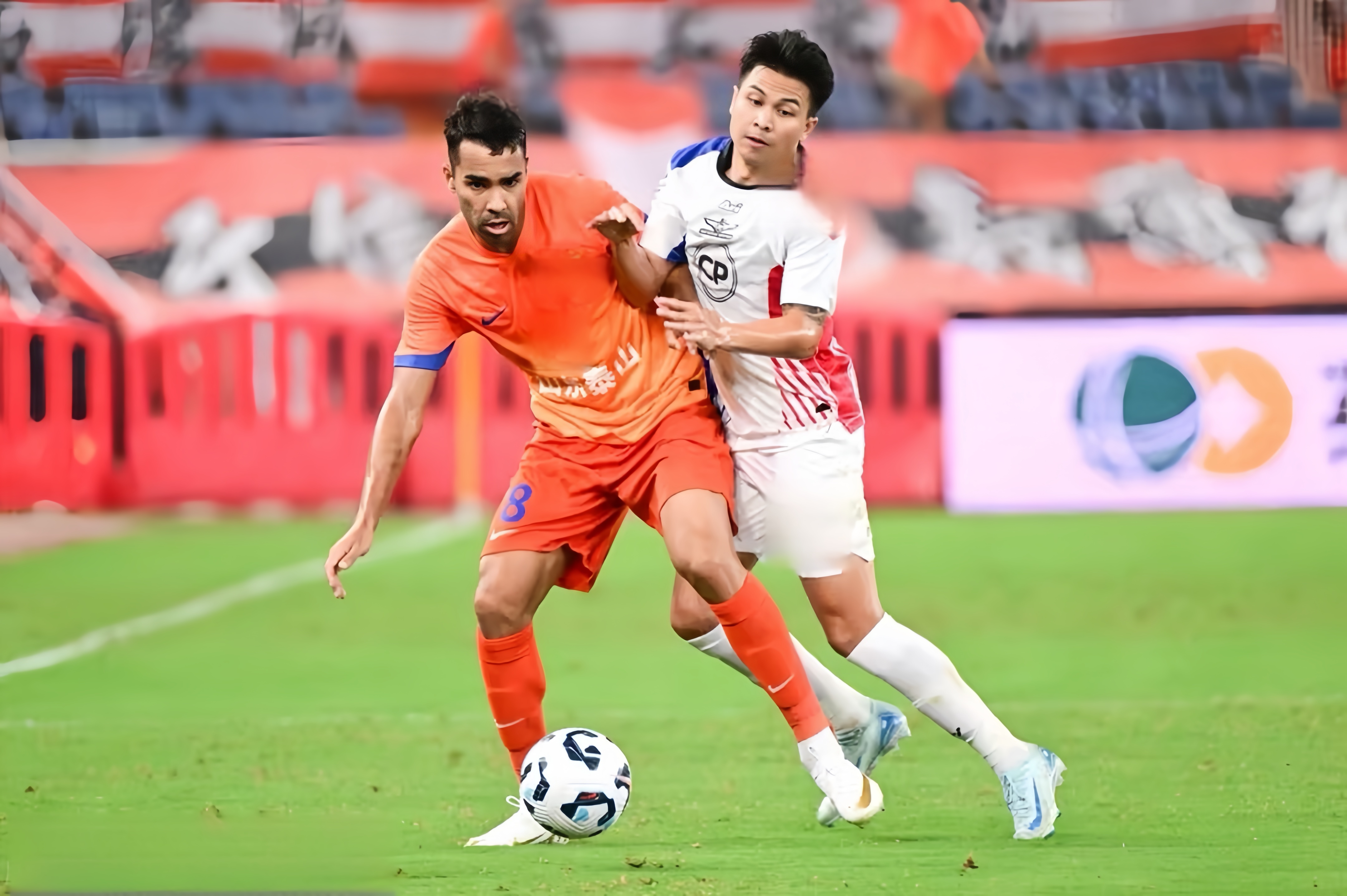 这也行？巴黎圣日耳曼调整名单备战亚冠山东男篮赛前强势反弹，上海申花完成体检备战法国杯的简单介绍