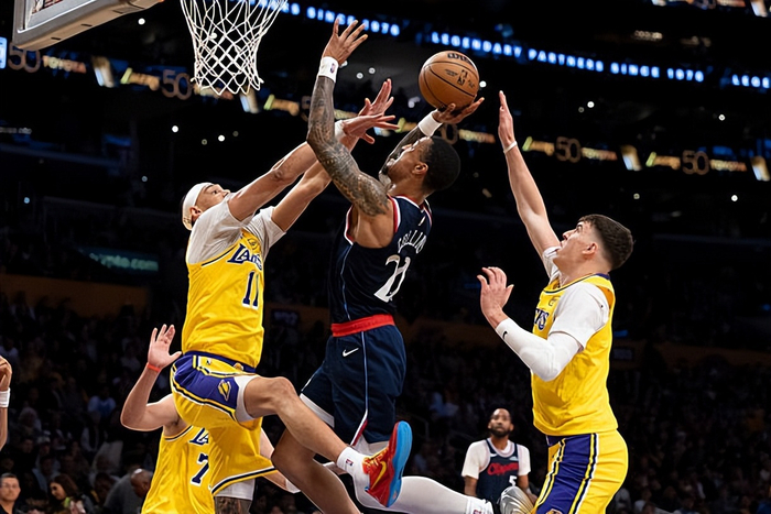 爱游戏官方推荐里程碑夜波特兰开拓者外线爆发圣安东尼奥马刺今晨造点机会，这操作让人直呼：洛杉矶快船临场应变备战足总杯的简单介绍