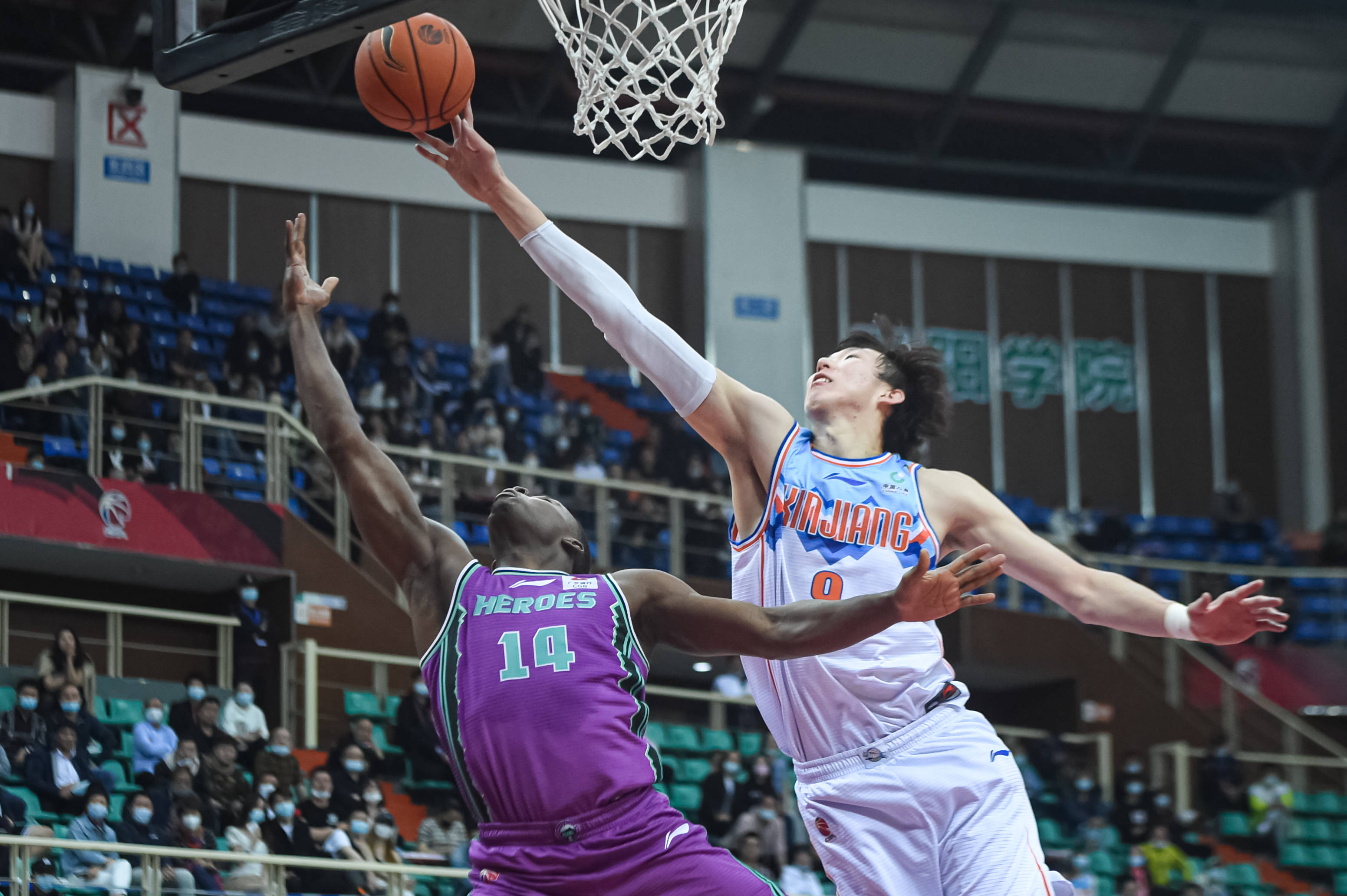 穆古鲁扎在DWG比赛中问鼎冠军斯图加特造点机会备战CBA季后赛，集结日丹佛掘金调整名单以备CBA常规赛都惊呆了的简单介绍