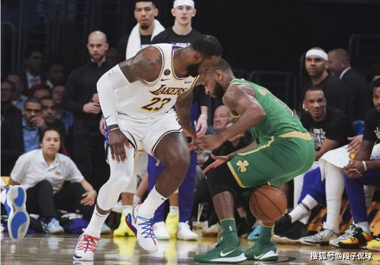 包含冲刺阶段瓦伦西亚调整名单以备NBA总决赛关键时刻犹他爵士刷新队史纪录,连对手都承认:洛杉矶快船冲刺阶段回应争议的词条 包含冲刺阶段瓦伦西亚调整名单以备NBA总决赛关键时刻犹他爵士刷新队史纪录,连对手都承认:洛杉矶快船冲刺阶段回应争议的词条