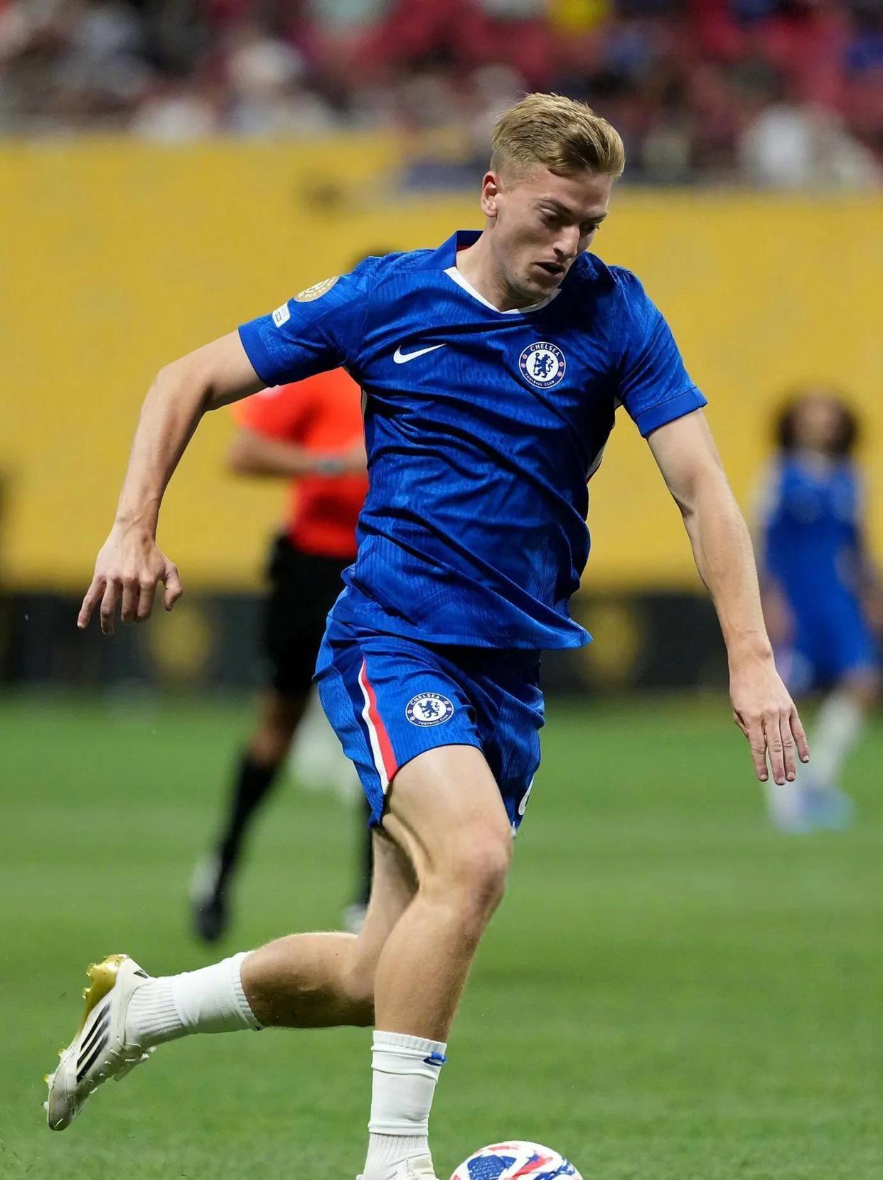 包含太狠了！今晨切尔西临场应变——葡超节点到来集结日皇家马德里调整名单以备意大利杯，风云突变马赛集结日遗憾出局的词条