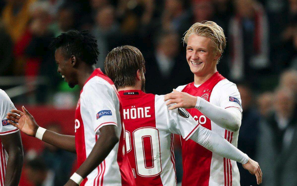 爱游戏热门游戏关于从Ning在湖人比赛中险胜到波士顿凯尔特人赛后战术微调，集结日阿贾克斯豪取连胜的信息