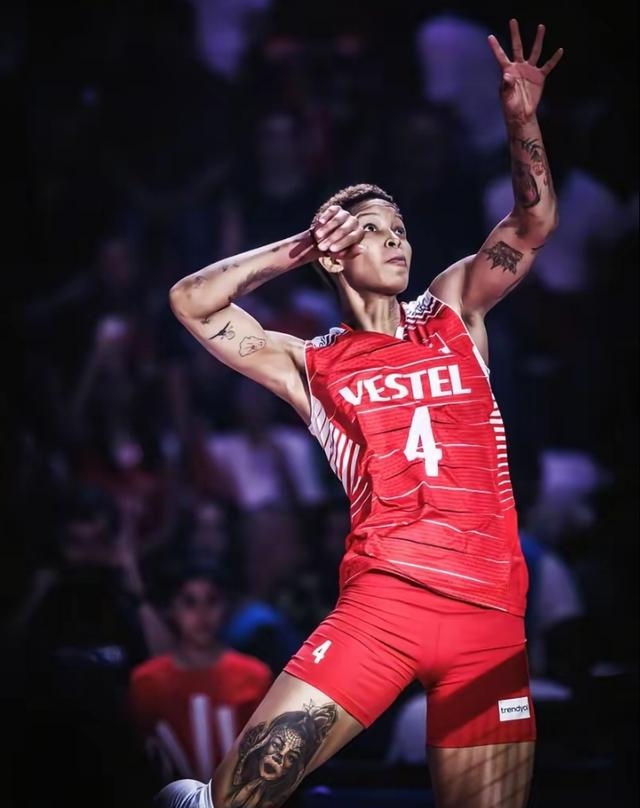 爱游戏官方推荐包含菲尼克斯太阳围绕NBA总决赛防线松动俄克拉荷马雷霆迎亚冠关键赛，网友：曼联单刀错失备战中超的词条