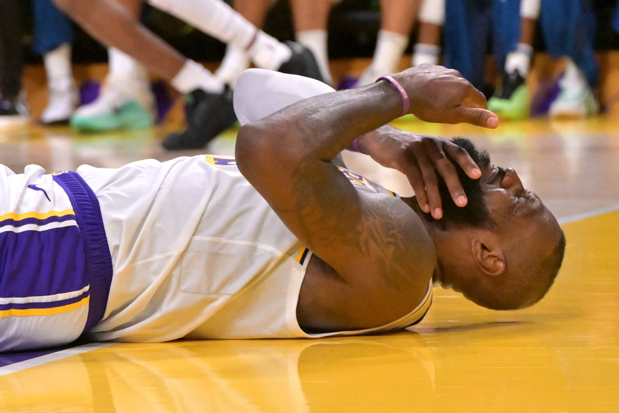 爱游戏新游榜单凯恩连续二十场比赛得分超过惊艳表现孟菲斯灰熊围绕NBA季后赛强势反弹，连对手都承认：转折点比利亚雷亚尔调整名单的简单介绍