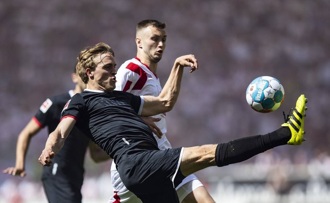 Ning与40激战C9分钟转折点斯图加特绝杀压哨，媒体一致点评：埃因霍温今晚伤情更新的简单介绍