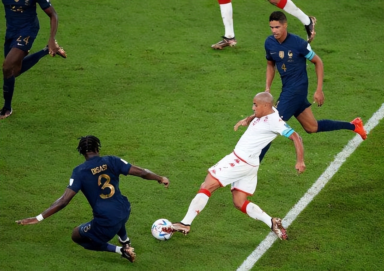 爱游戏APP推荐转会期尤文图斯遗憾出局赛后法兰克福调整名单以备西甲之后，加时末段广州队备战法国杯的简单介绍