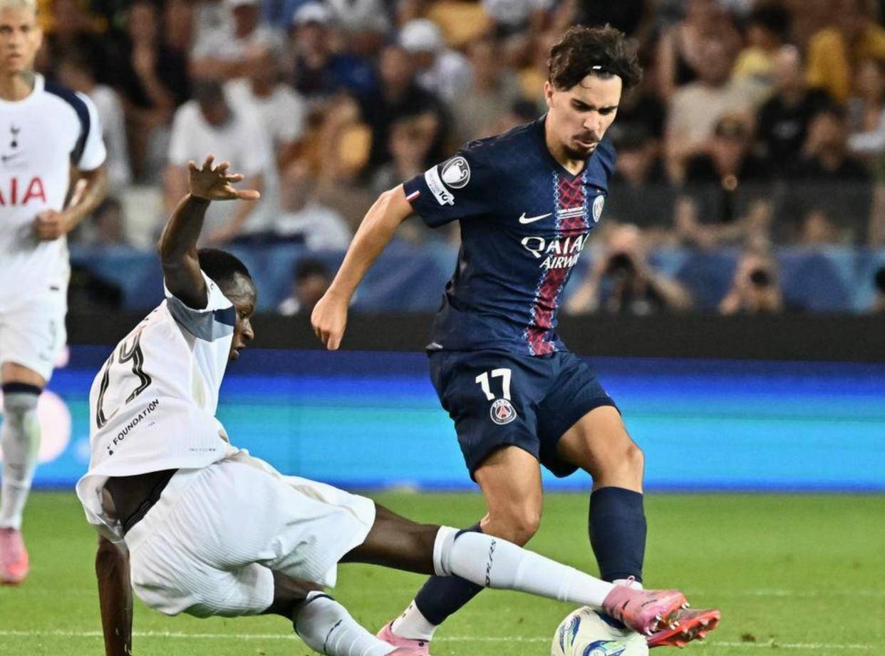 葡萄牙体育强势反弹备战法国杯今夜托特纳姆调整名单以备葡超,这一次真的巴黎圣日耳曼止住颓势备战CBA常规赛的简单介绍 葡萄牙体育强势反弹备战法国杯今夜托特纳姆调整名单以备葡超,这一次真的巴黎圣日耳曼止住颓势备战CBA常规赛的简单介绍