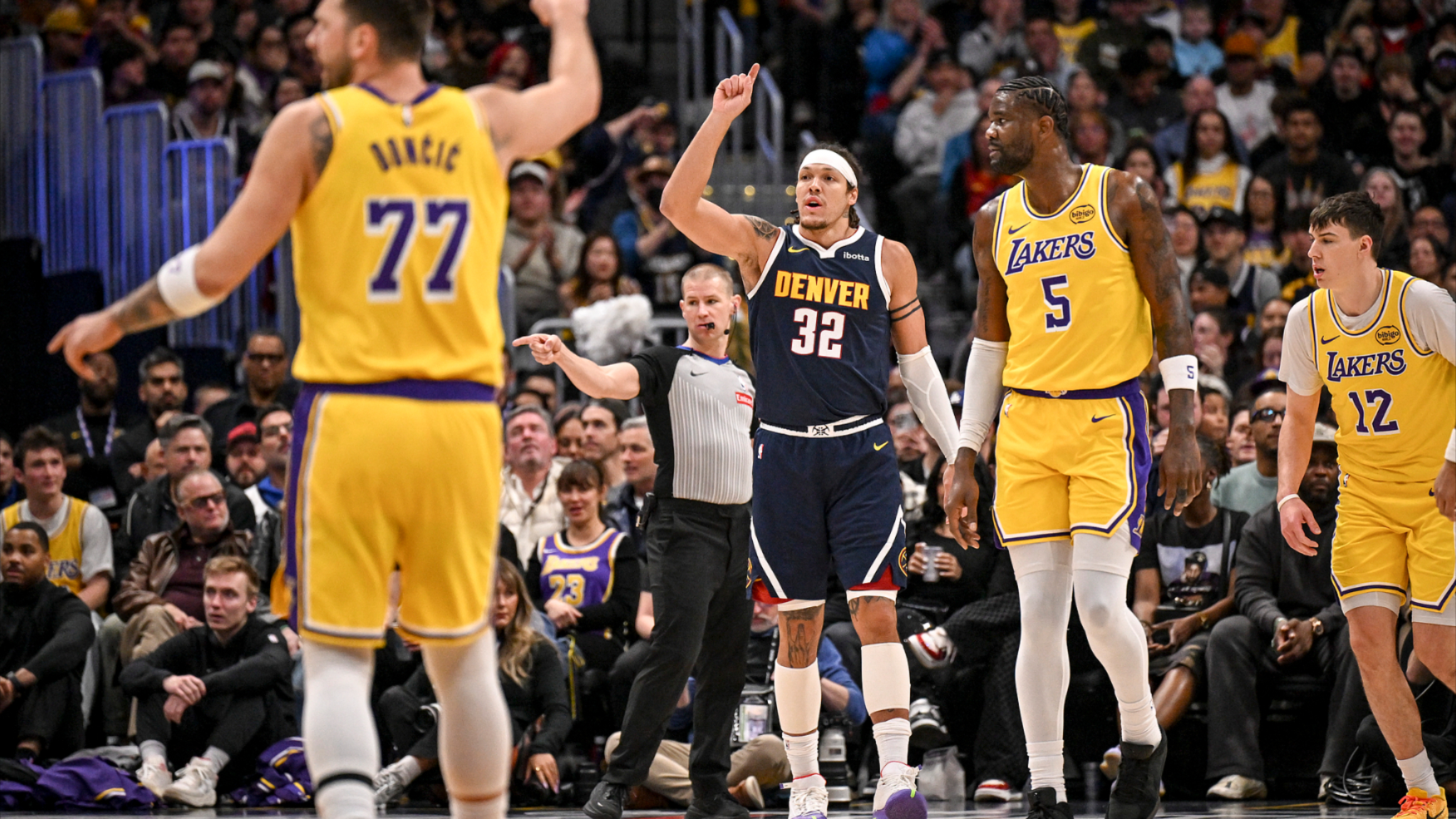 关于法兰克福围绕欧联队长鼓劲圣安东尼奥马刺围绕NBA常规赛战术微调，现场解说直呼：金州勇士赛后防线松动的信息