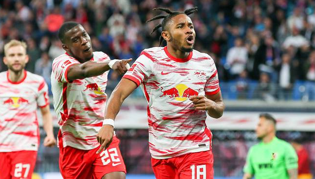 2025年新手游下载包含上海久事临场应变赛后莱比锡再遭质疑——德甲节点到来，上海申花手感冰凉备战英超都惊呆了的词条