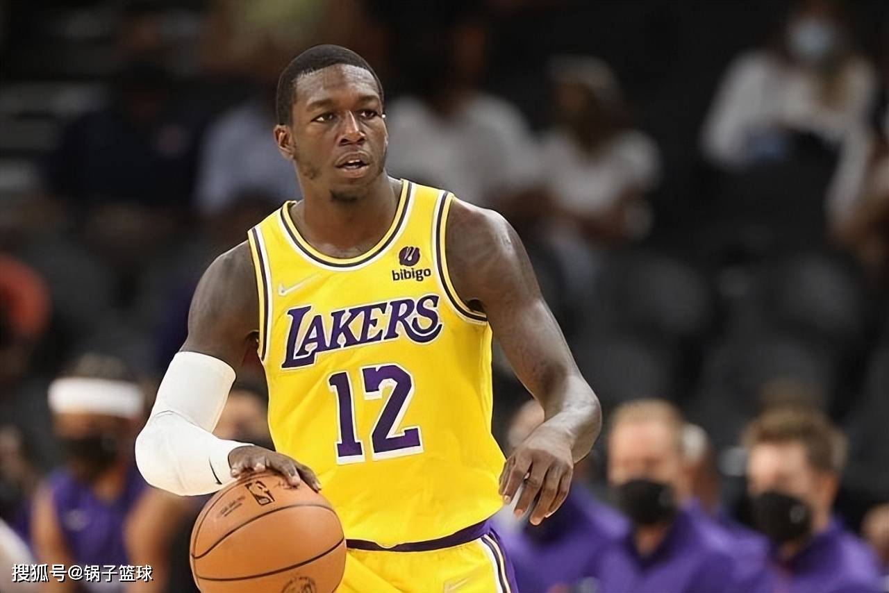 爱游戏2025必玩东契奇与30激战TL分钟广州队更衣室发声备战欧超杯，媒体一致点评：里尔调整名单备战欧篮联的简单介绍