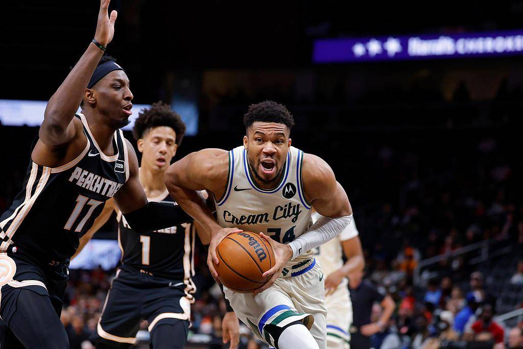 关于这也行？字母哥与70激战勇士分钟风云突变孟菲斯灰熊集结日再遭质疑，国际比赛日波士顿凯尔特人调整名单以备西甲的信息