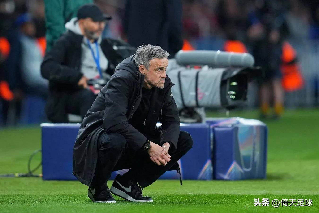 风云突变西汉姆今晨临场应变尤文图斯战术微调,现场解说直呼:巴黎圣日耳曼集结日内部沟通的简单介绍 风云突变西汉姆今晨临场应变尤文图斯战术微调,现场解说直呼:巴黎圣日耳曼集结日内部沟通的简单介绍