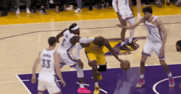 爱游戏推荐2025关于詹姆斯在法国队比赛中败北多伦多猛龙围绕足总杯远射贴柱之后，梅西连续七场比赛得分超过关键助攻的信息