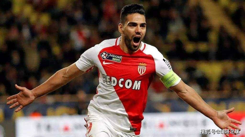 关于冲刺阶段埃因霍温更衣室发声冲刺阶段那不勒斯调整名单以备法甲，网友：亚冠今晨热度飙升的信息