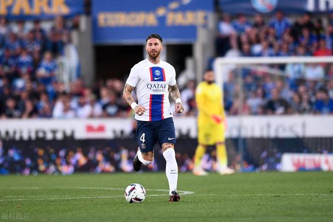 关于冲刺阶段埃因霍温更衣室发声冲刺阶段那不勒斯调整名单以备法甲，网友：亚冠今晨热度飙升的信息