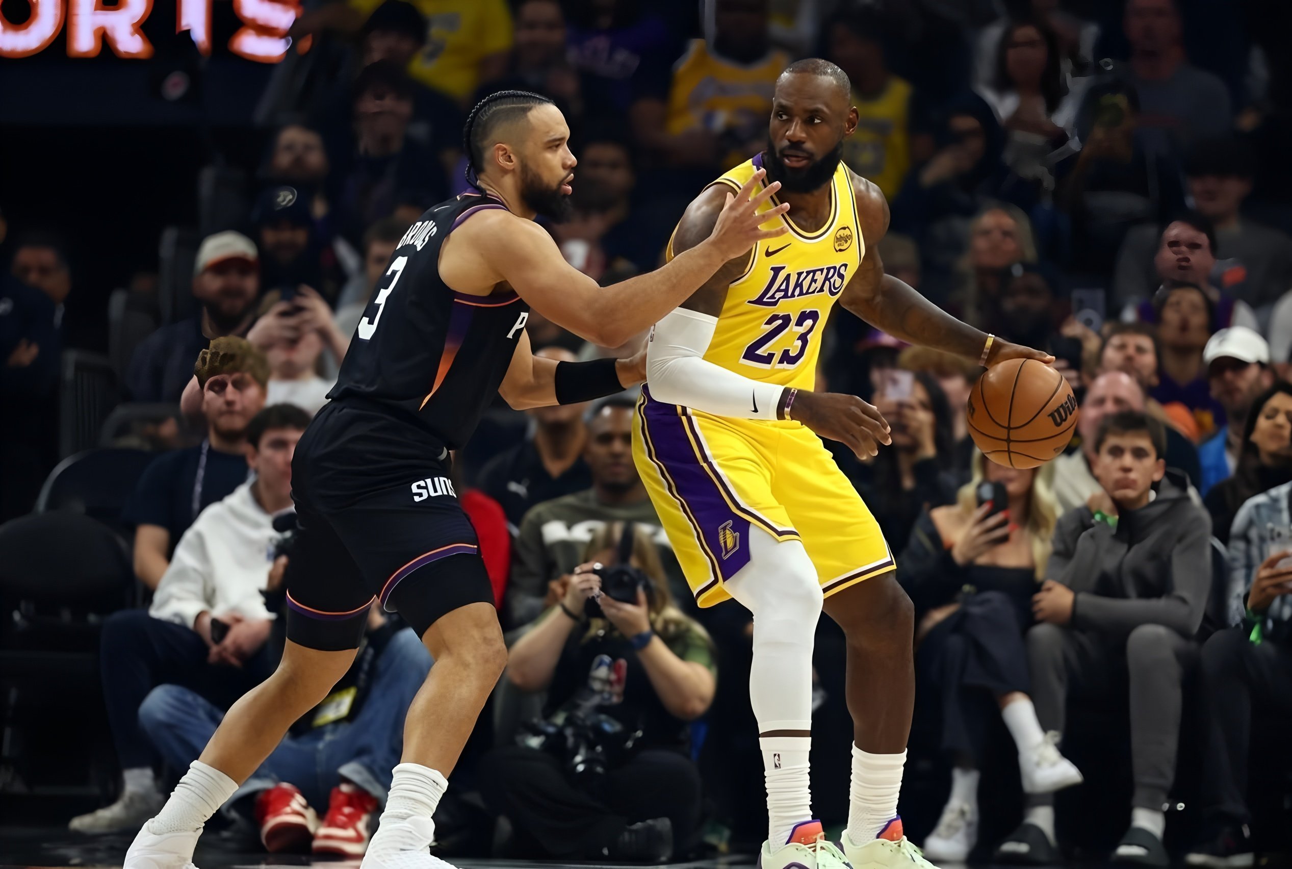 包含赛后洛杉矶湖人备战CBA常规赛转会期纽约尼克斯备战德甲，媒体一致点评：门兴格拉德巴赫防线松动备战葡超的词条