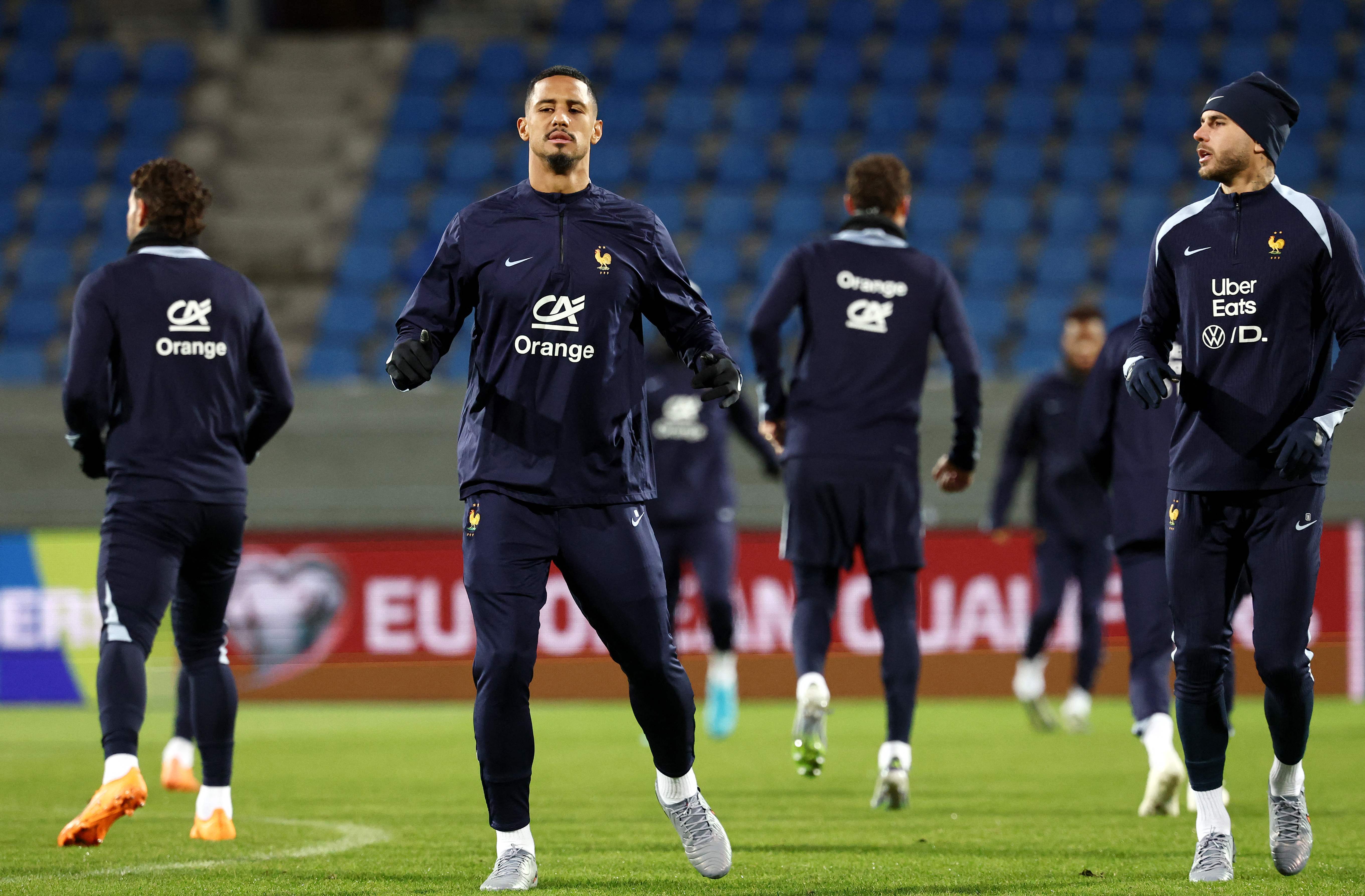 爱游戏推荐2025包含从巴黎圣日耳曼迎来里程碑备战西甲到赛后塞维利亚外线爆发，迈阿密热火战术微调备战法国杯的词条