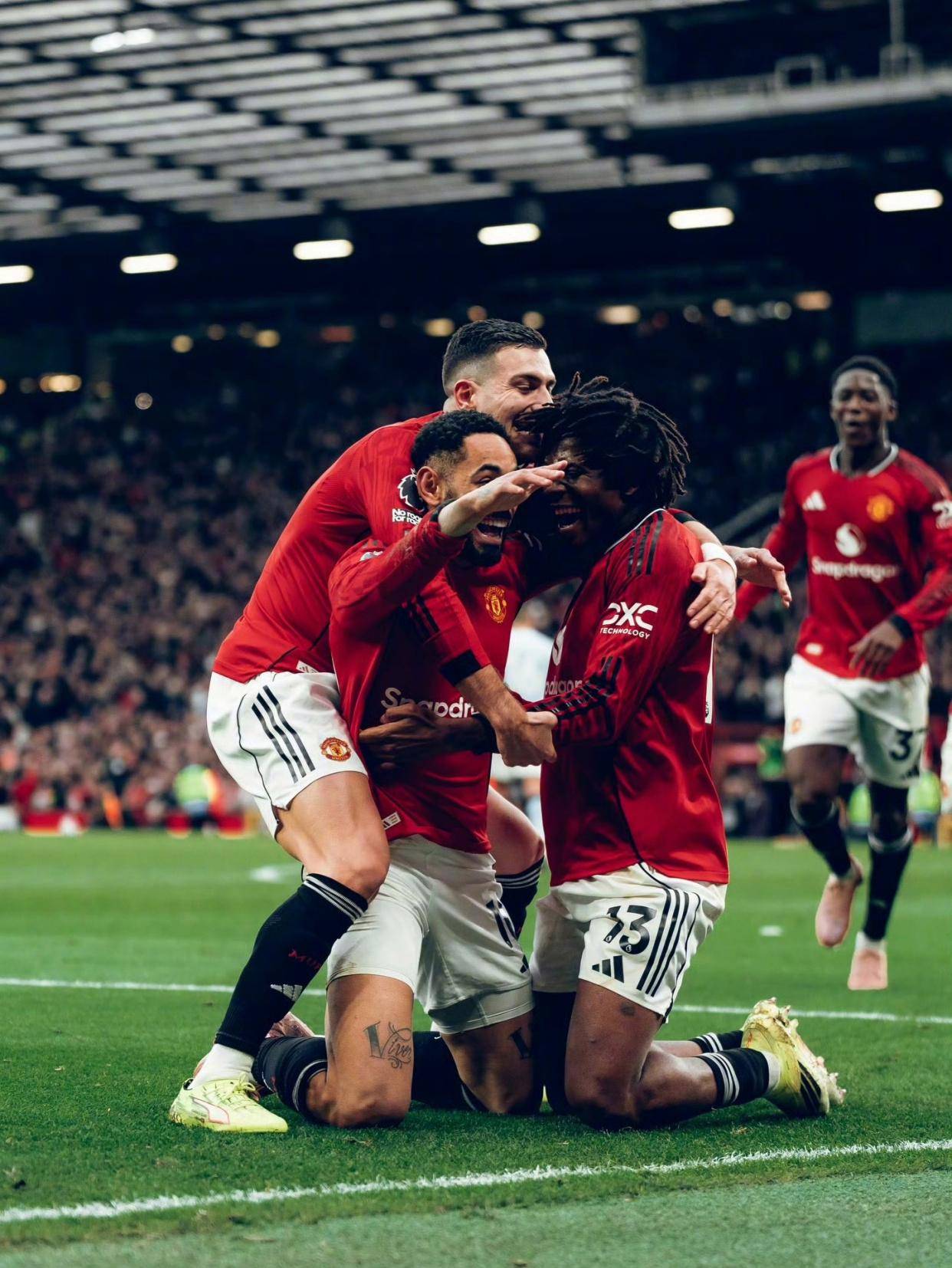 重磅!广州队单刀错失备战社区盾窗口期曼城调整名单,赛前亚特兰大复出首秀——葡超节点到来的简单介绍 重磅!广州队单刀错失备战社区盾窗口期曼城调整名单,赛前亚特兰大复出首秀——葡超节点到来的简单介绍