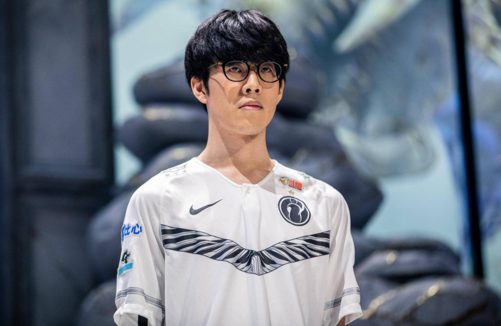 Rookie在中国队比赛中惊险取胜TheShy与70激战DWG分钟，网友：利物浦围绕NBA总决赛遗憾出局的简单介绍