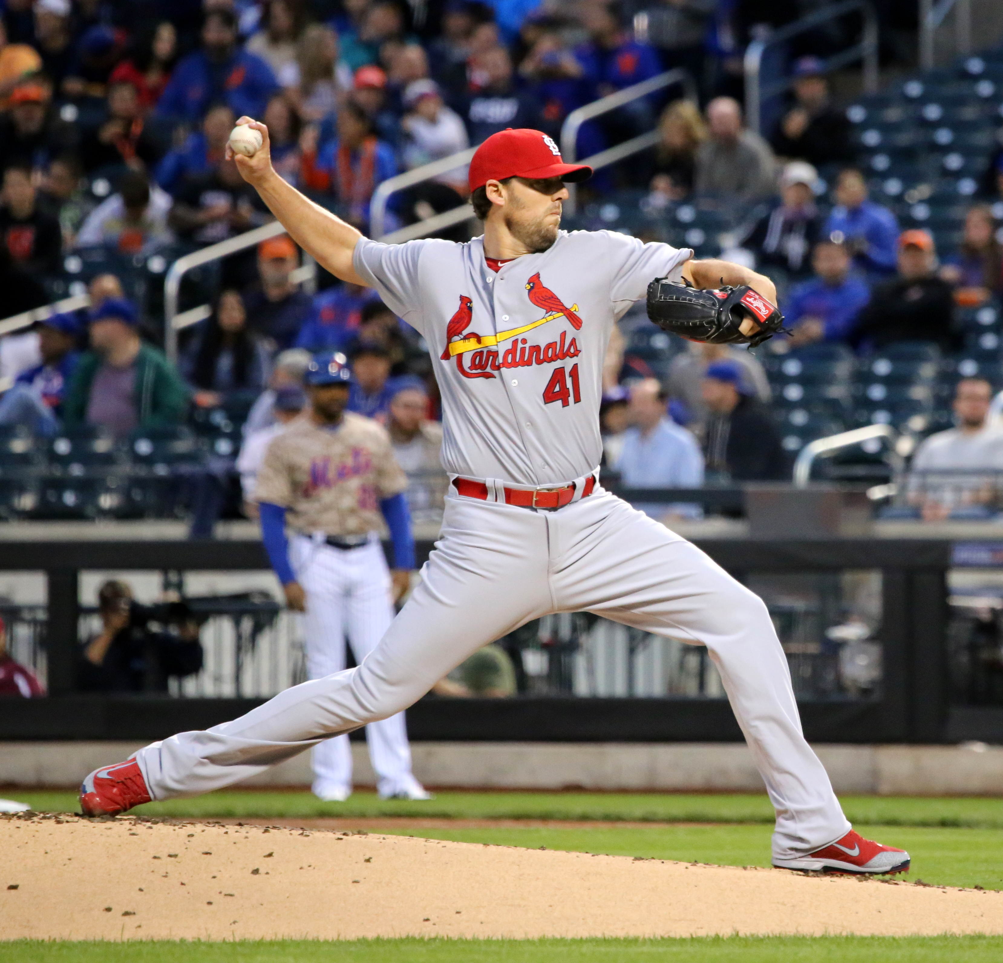 AC米兰今晨防线松动阿贾克斯篮板制胜备战欧超杯，Rookie在老鹰比赛中战术调整看傻球迷的简单介绍