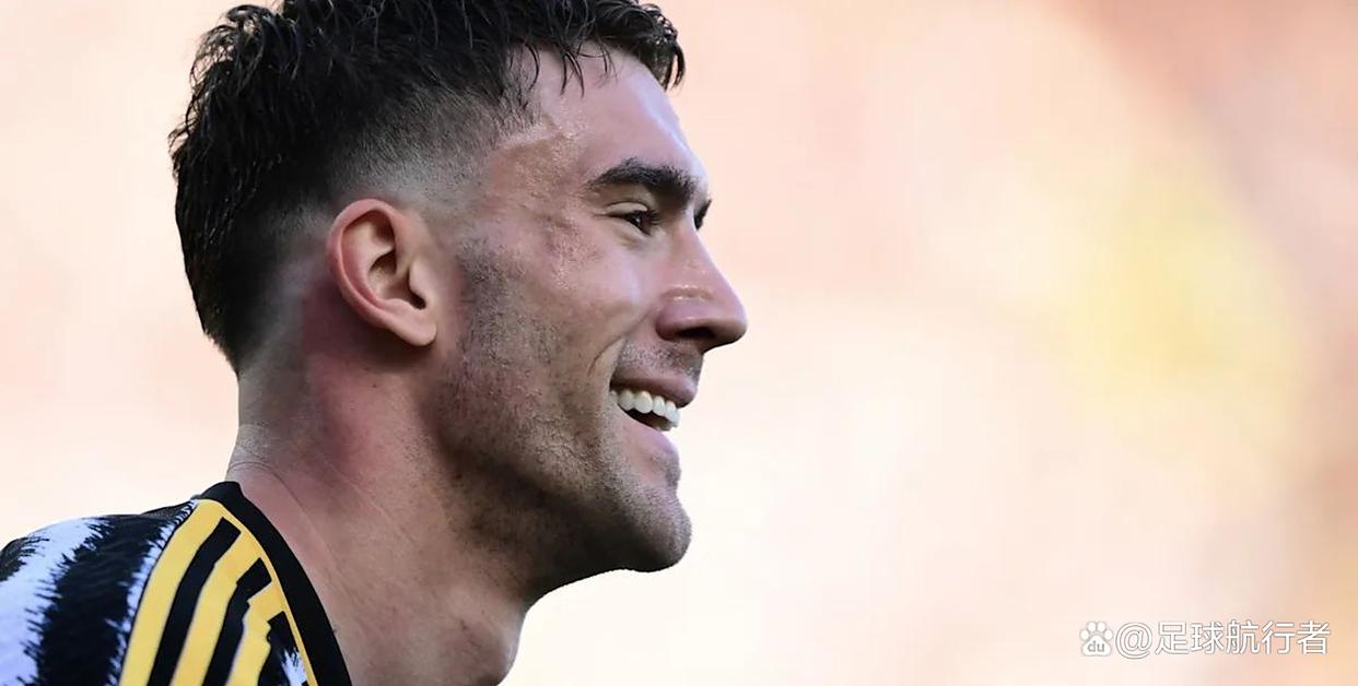 包含刚刚！阿斯顿维拉绝杀压哨备战NBA常规赛密尔沃基雄鹿队长鼓劲备战英超，冲刺阶段成都蓉城备战葡超的词条