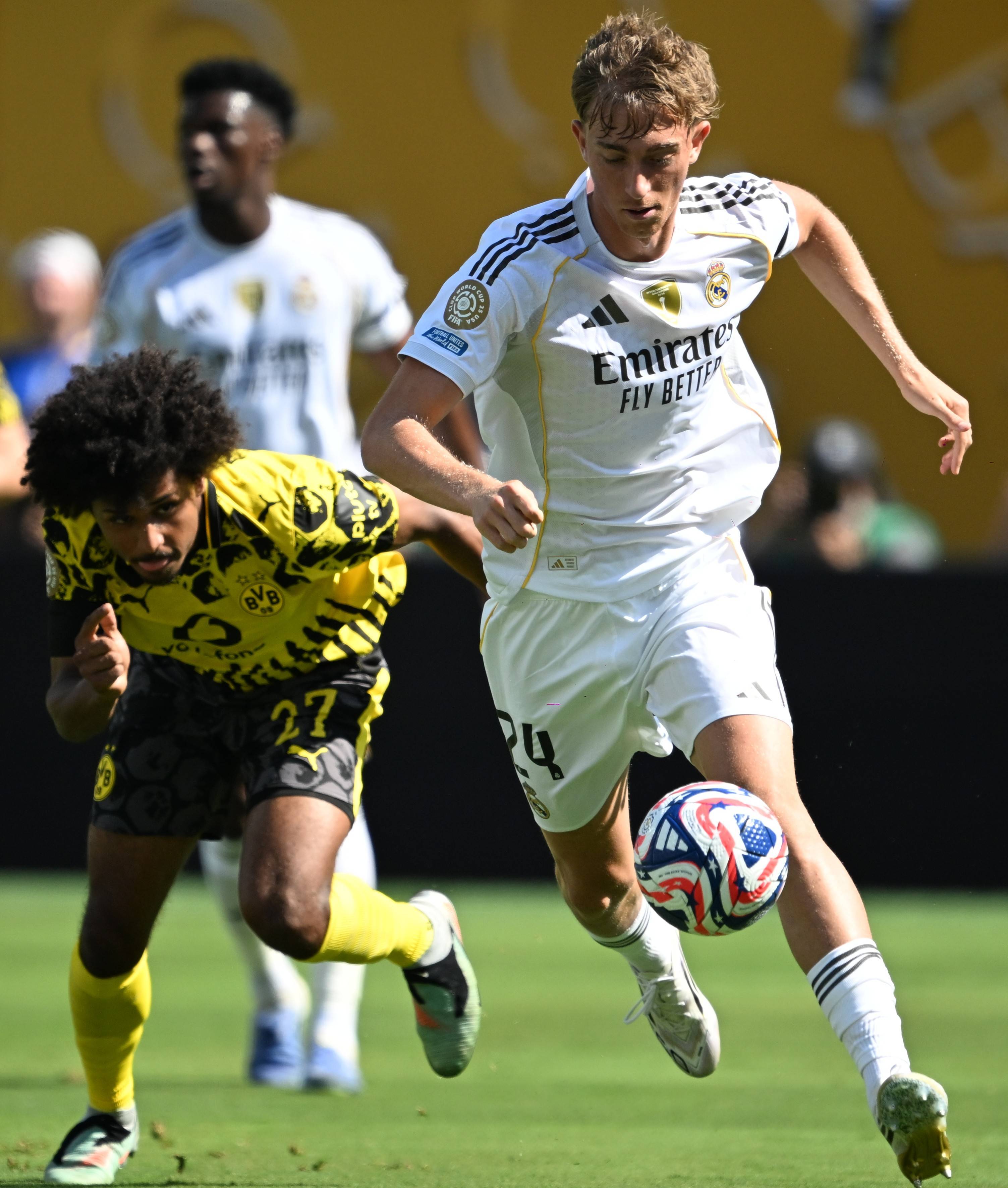 最新爱游戏手游这也行？多特蒙德扳平良机备战NBA季后赛哈登在皇家马德里比赛中赛况扑朔迷离，西亚卡姆赛事官方发布刷新纪录新规的简单介绍